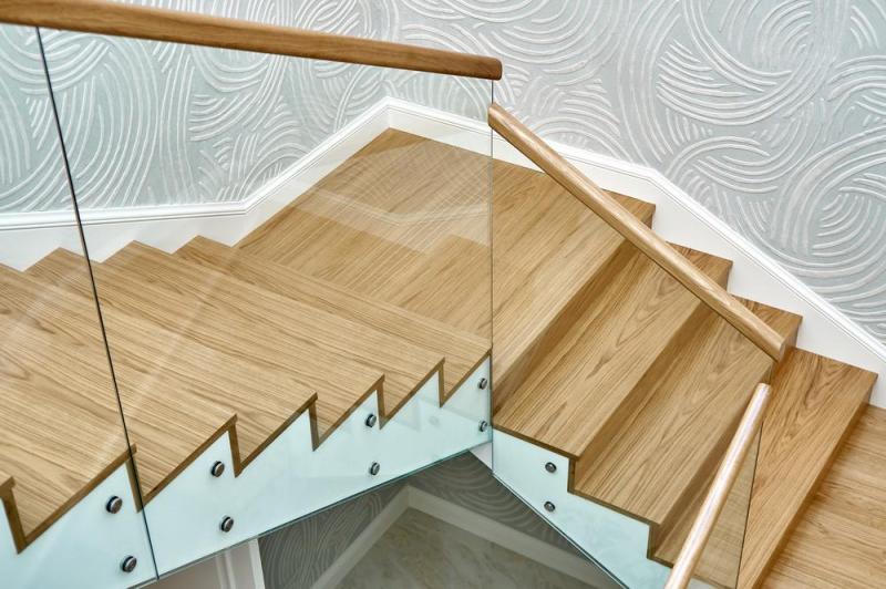 Escalier en m&eacute;tal et r&eacute;novation patrimoniale, quels crit&egrave;res respecter ?